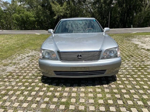 1999 Lexus LS 2nd Gen - Image 2 of 21
