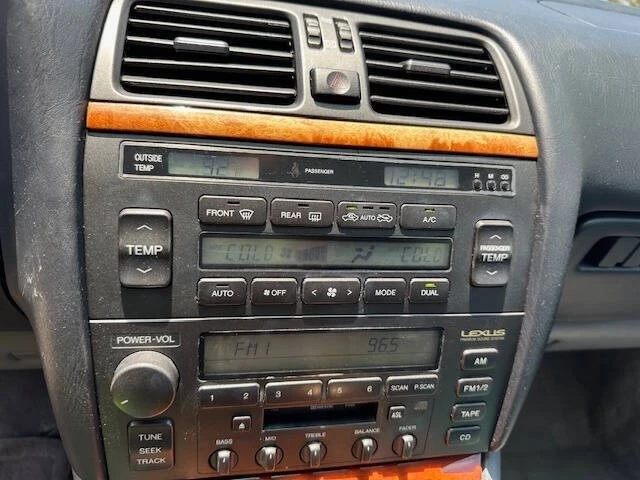 1999 Lexus LS 2nd Gen - Image 15 of 21