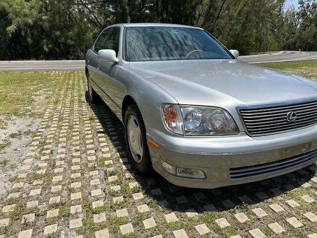 1999 Lexus LS 2nd Gen - Image 8 of 21