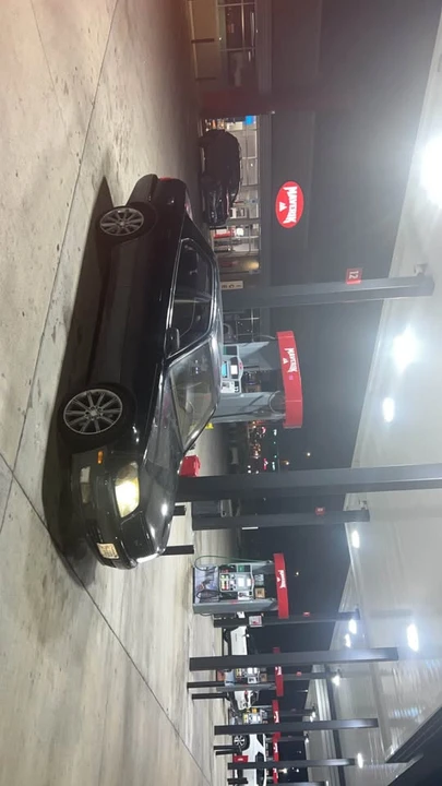 1999 Lexus LS 2nd Gen - Image 6 of 6