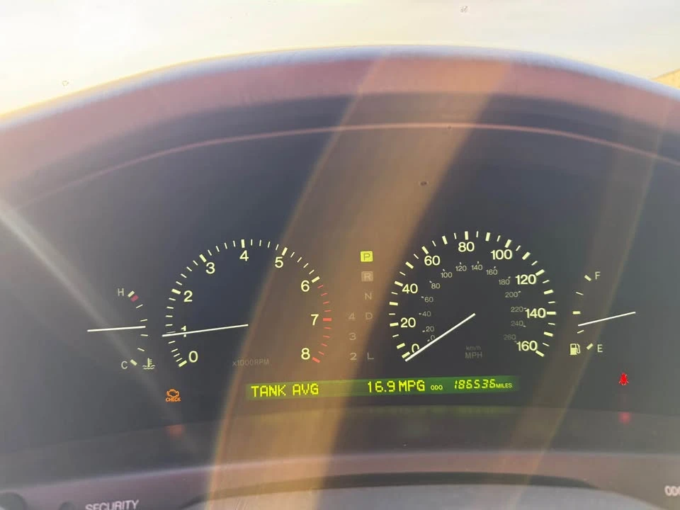 1999 Lexus LS 2nd Gen - Image 8 of 8