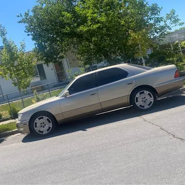 1999 Lexus LS 400 Sedan 4D