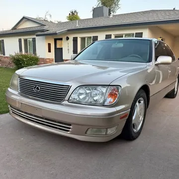 1999 Lexus LS 400