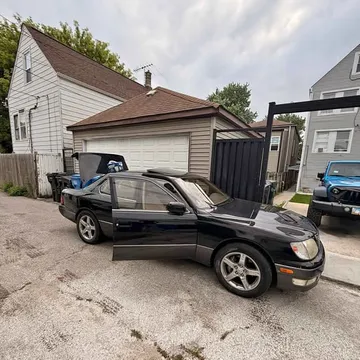 1999 Lexus LS 400 Sedan 4D