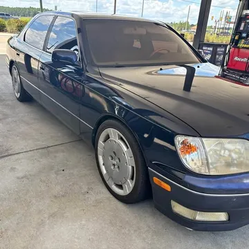 1999 Lexus LS 400 Sedan 4D