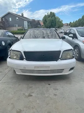 1999 Lexus LS 400 Sedan