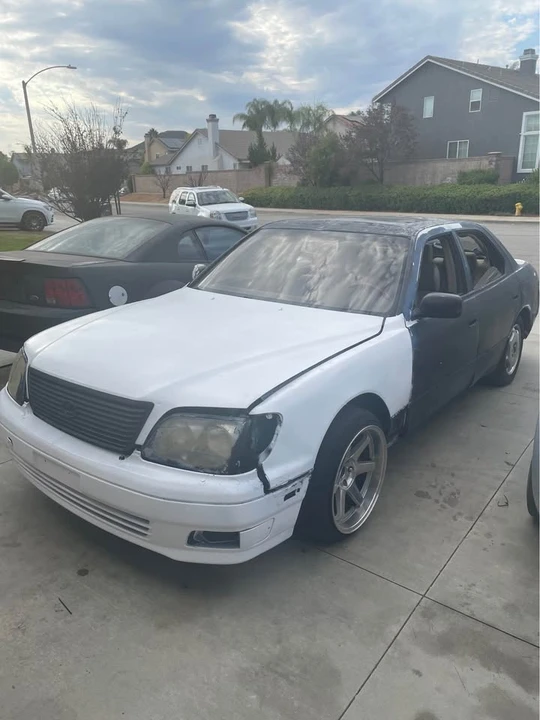 1999 Lexus LS 2nd Gen - Image 3 of 11