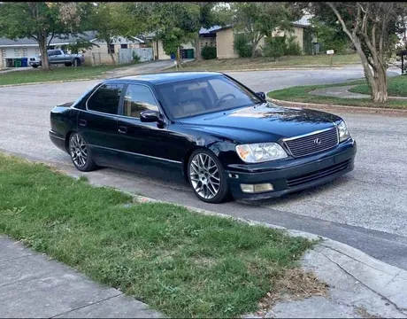 1999 Lexus LS 400 Sedan 4D