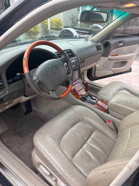 1999 Lexus LS 2nd Gen - Image 10 of 14