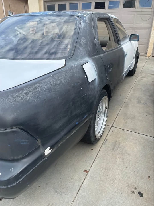 1999 Lexus LS 2nd Gen - Image 7 of 11