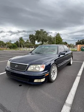 1999 Lexus LS 400 Sedan