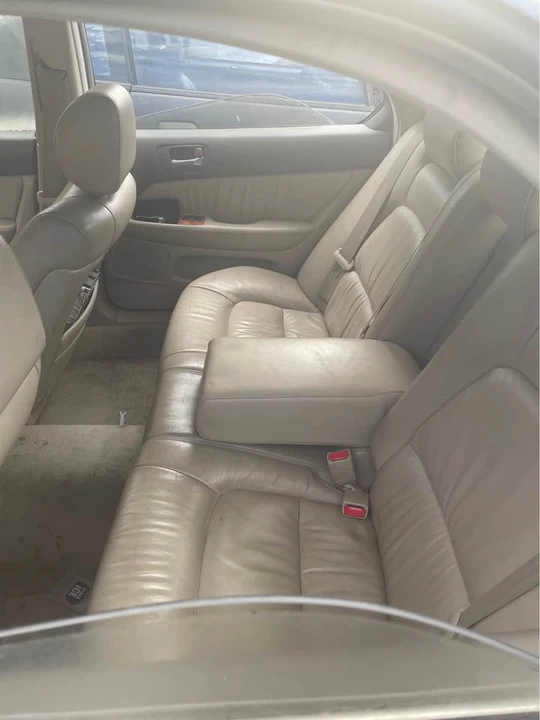 1999 Lexus LS 2nd Gen - Image 5 of 11
