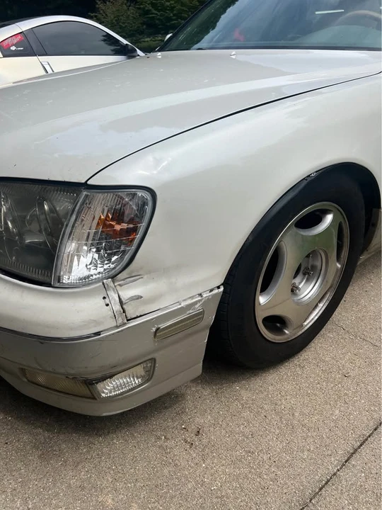 1999 Lexus LS 2nd Gen - Image 5 of 10