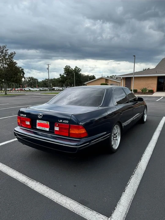 1999 Lexus LS 2nd Gen - Image 6 of 14