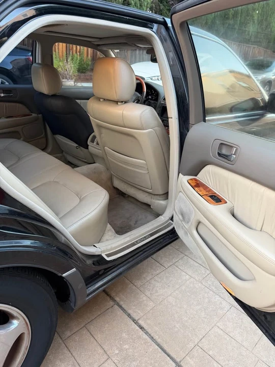 1999 Lexus LS 2nd Gen - Image 7 of 12