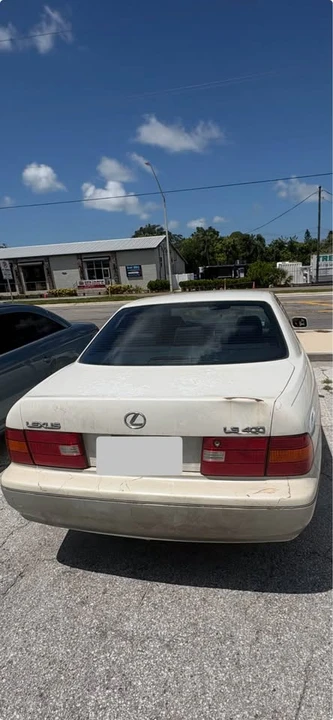 1999 Lexus LS 2nd Gen - Image 3 of 6