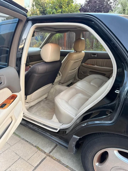 1999 Lexus LS 2nd Gen - Image 6 of 12
