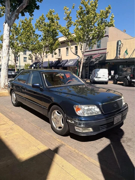 1999 Lexus LS 2nd Gen - Image 7 of 9