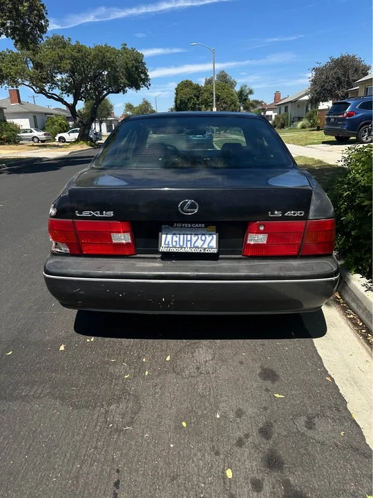 1999 Lexus LS 2nd Gen - Image 4 of 5