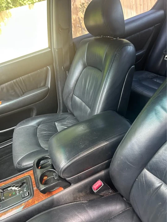 1999 Lexus LS 2nd Gen - Image 14 of 20