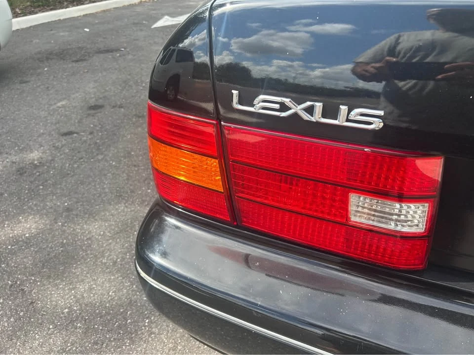 1999 Lexus LS 2nd Gen - Image 8 of 20