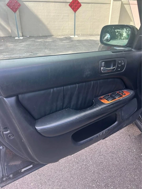 1999 Lexus LS 2nd Gen - Image 12 of 20