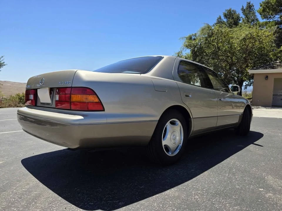 1999 Lexus LS 2nd Gen - Image 7 of 18