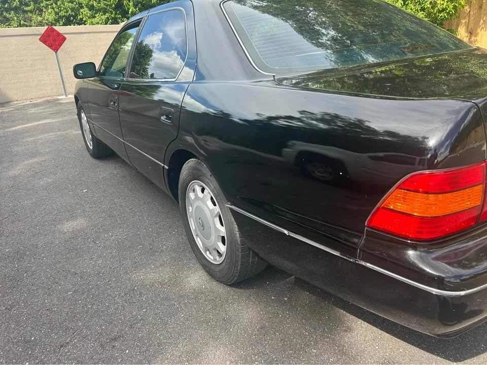 1999 Lexus LS 2nd Gen - Image 6 of 20