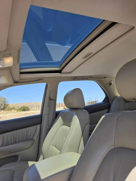 1999 Lexus LS 2nd Gen - Image 14 of 18