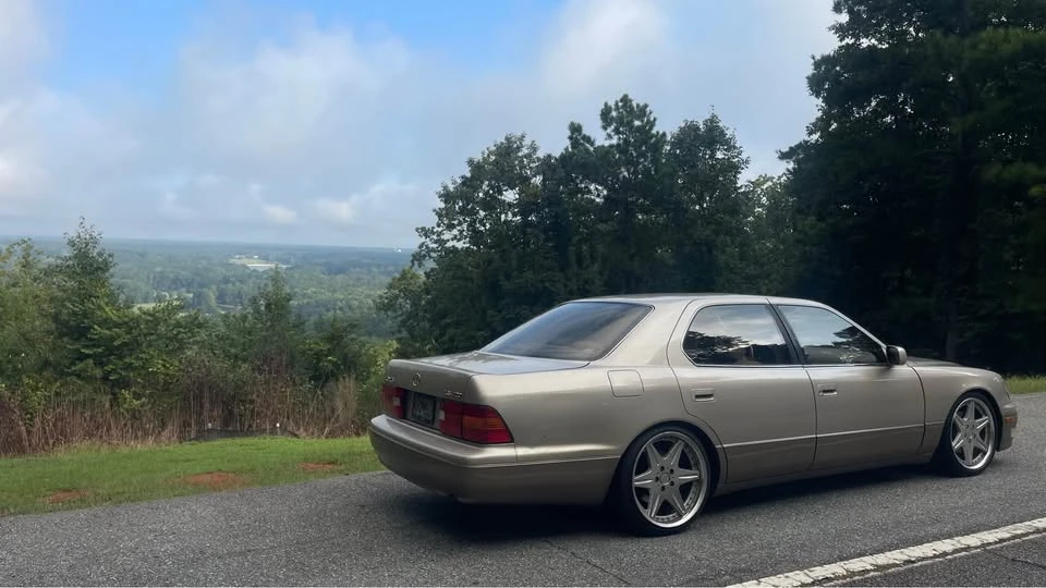 1999 Lexus LS 2nd Gen - Image 3 of 11