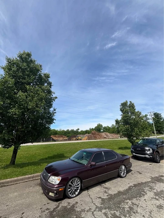 1999 Lexus LS 2nd Gen - Image 4 of 7