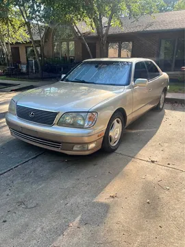1999 Lexus LS 400 Sedan