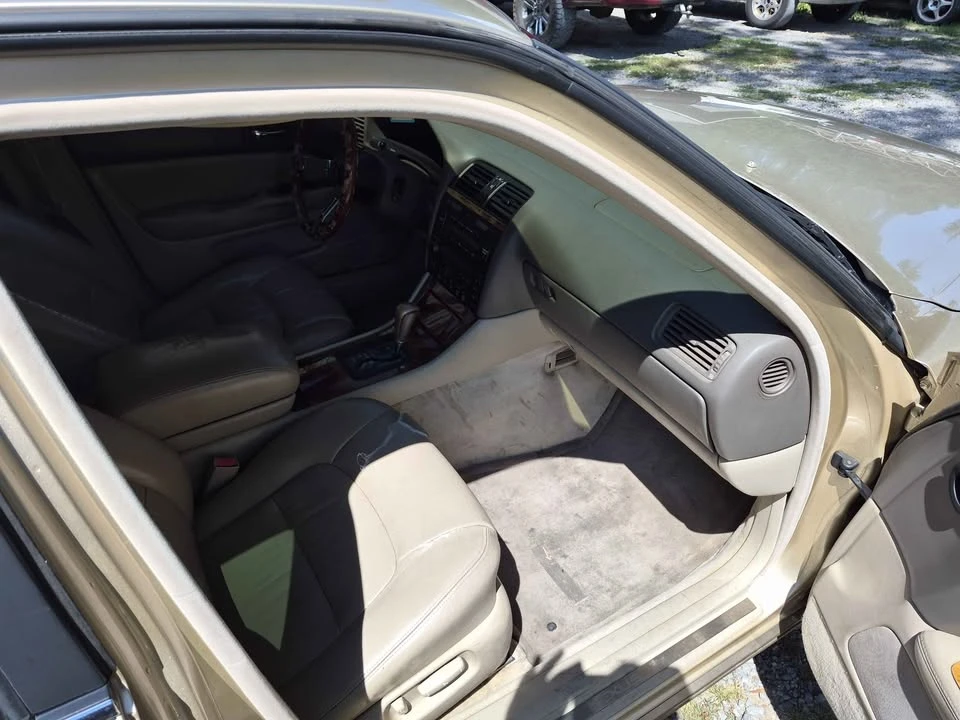 1999 Lexus LS 2nd Gen - Image 8 of 10