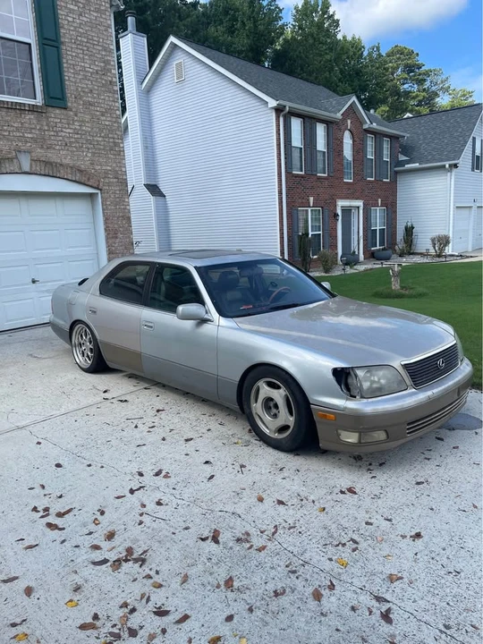 1999 Lexus LS 2nd Gen - Image 5 of 6