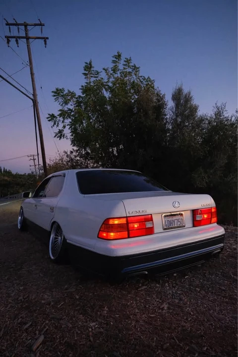 1999 Lexus LS 2nd Gen - Image 7 of 9