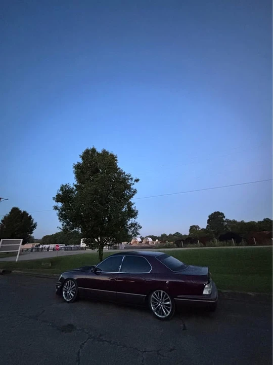 1999 Lexus LS 2nd Gen - Image 7 of 7
