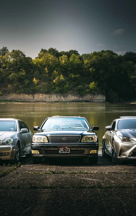 1999 Lexus LS 2nd Gen - Image 12 of 12