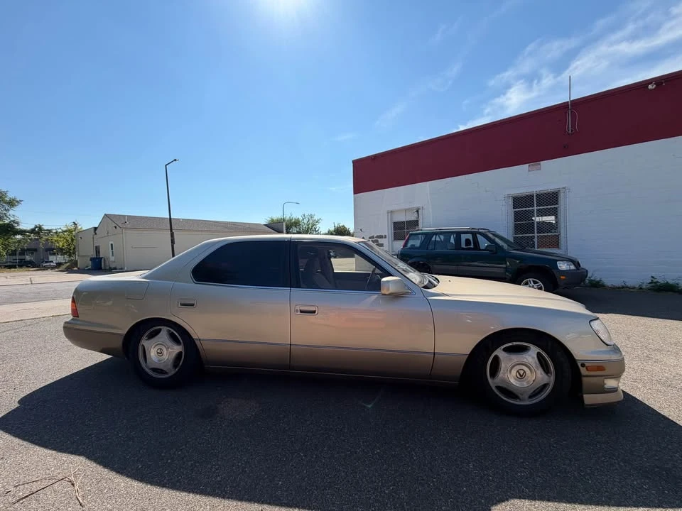 1999 Lexus LS 2nd Gen - Image 3 of 20