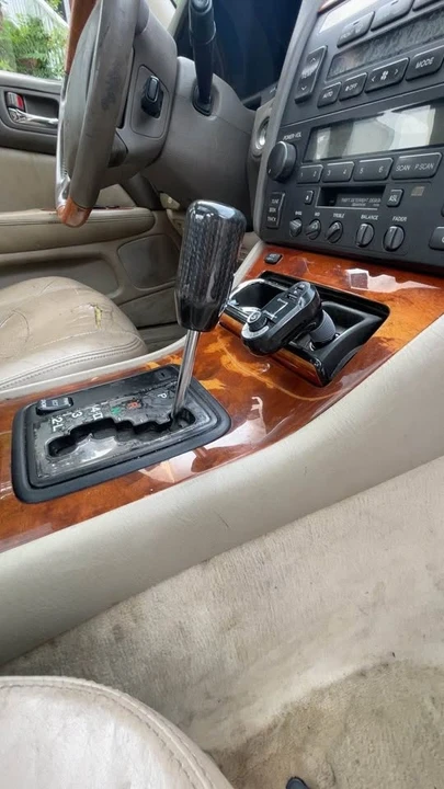 1999 Lexus LS 2nd Gen - Image 2 of 10