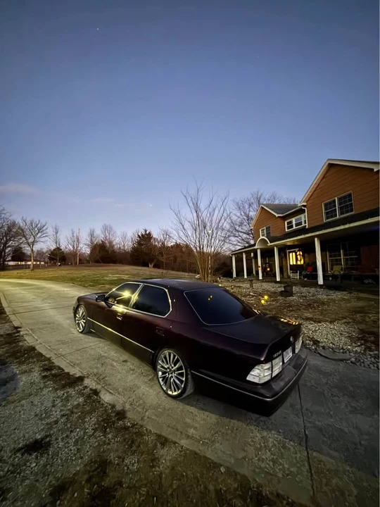 1999 Lexus LS 2nd Gen - Image 6 of 7