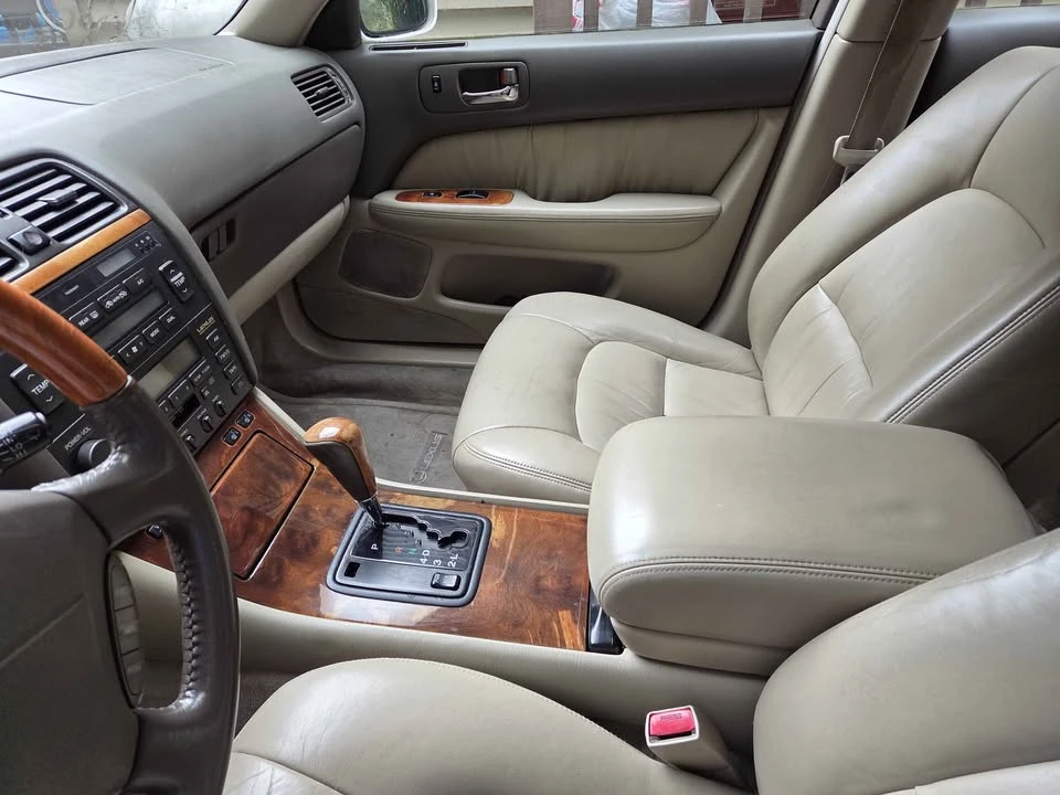 1999 Lexus LS 2nd Gen - Image 6 of 8