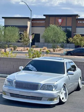 1999 Lexus LS 400 Sedan 4D