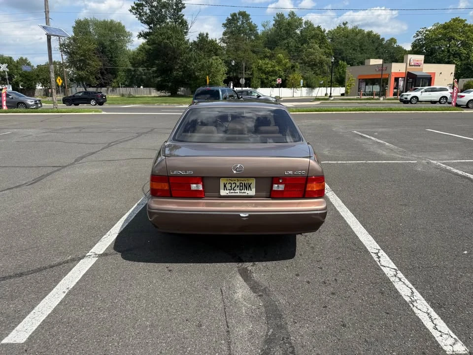 1999 Lexus LS 2nd Gen - Image 3 of 20