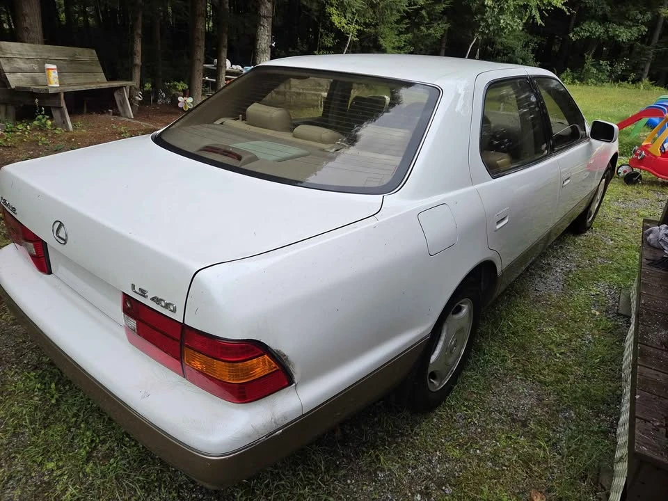 1999 Lexus LS 2nd Gen - Image 4 of 8