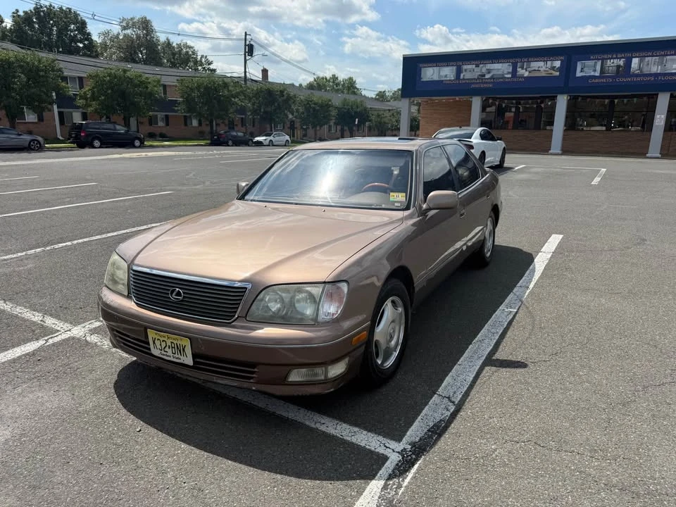 1999 Lexus LS 2nd Gen - Image 8 of 20