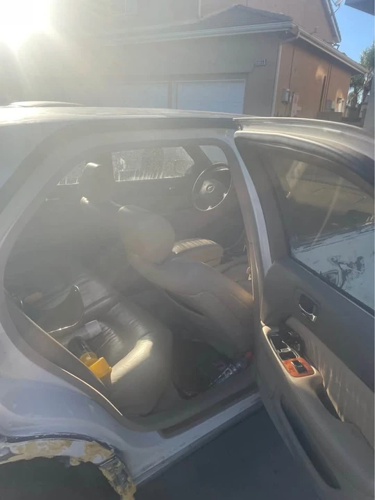1999 Lexus LS 2nd Gen - Image 7 of 12
