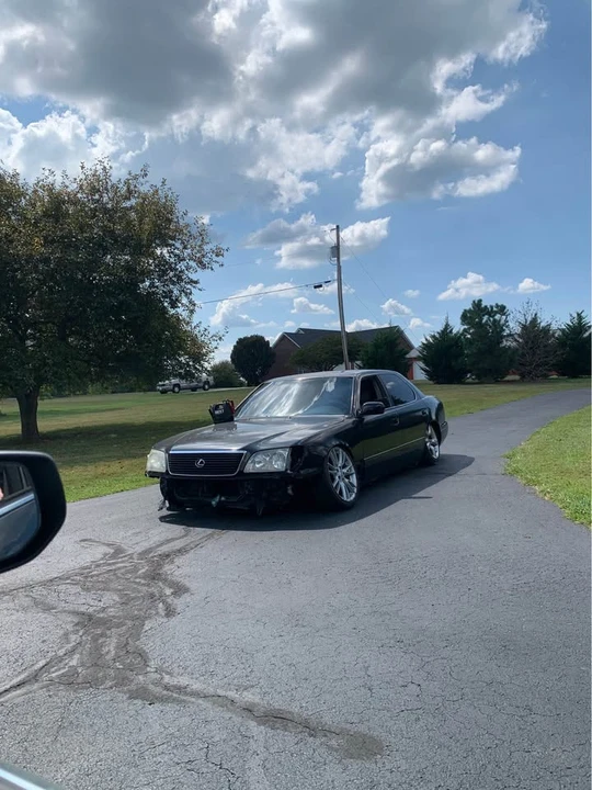 1999 Lexus LS 2nd Gen - Image 3 of 6