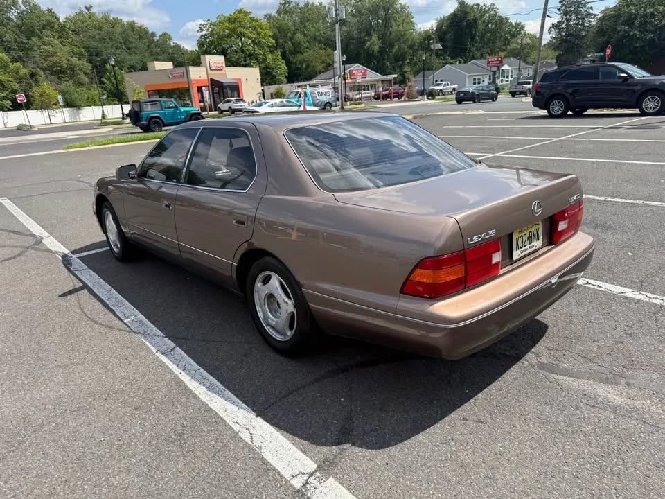 1999 Lexus LS 2nd Gen - Image 2 of 20