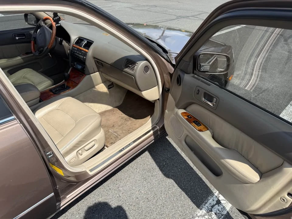 1999 Lexus LS 2nd Gen - Image 13 of 20