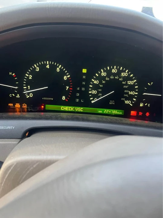 1999 Lexus LS 2nd Gen - Image 2 of 10